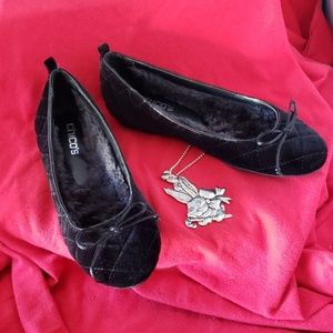 Chico black velvet lined flats size 7